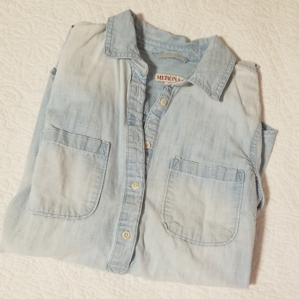 Chambray shirt. Size S